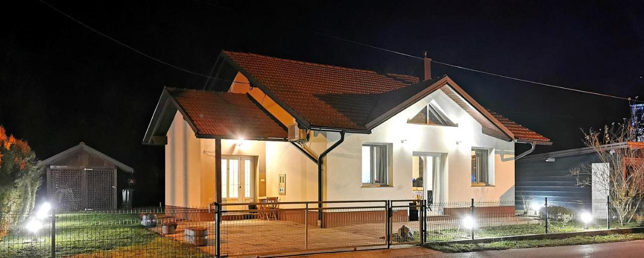 Holiday Home Melani Sinac Esterno foto